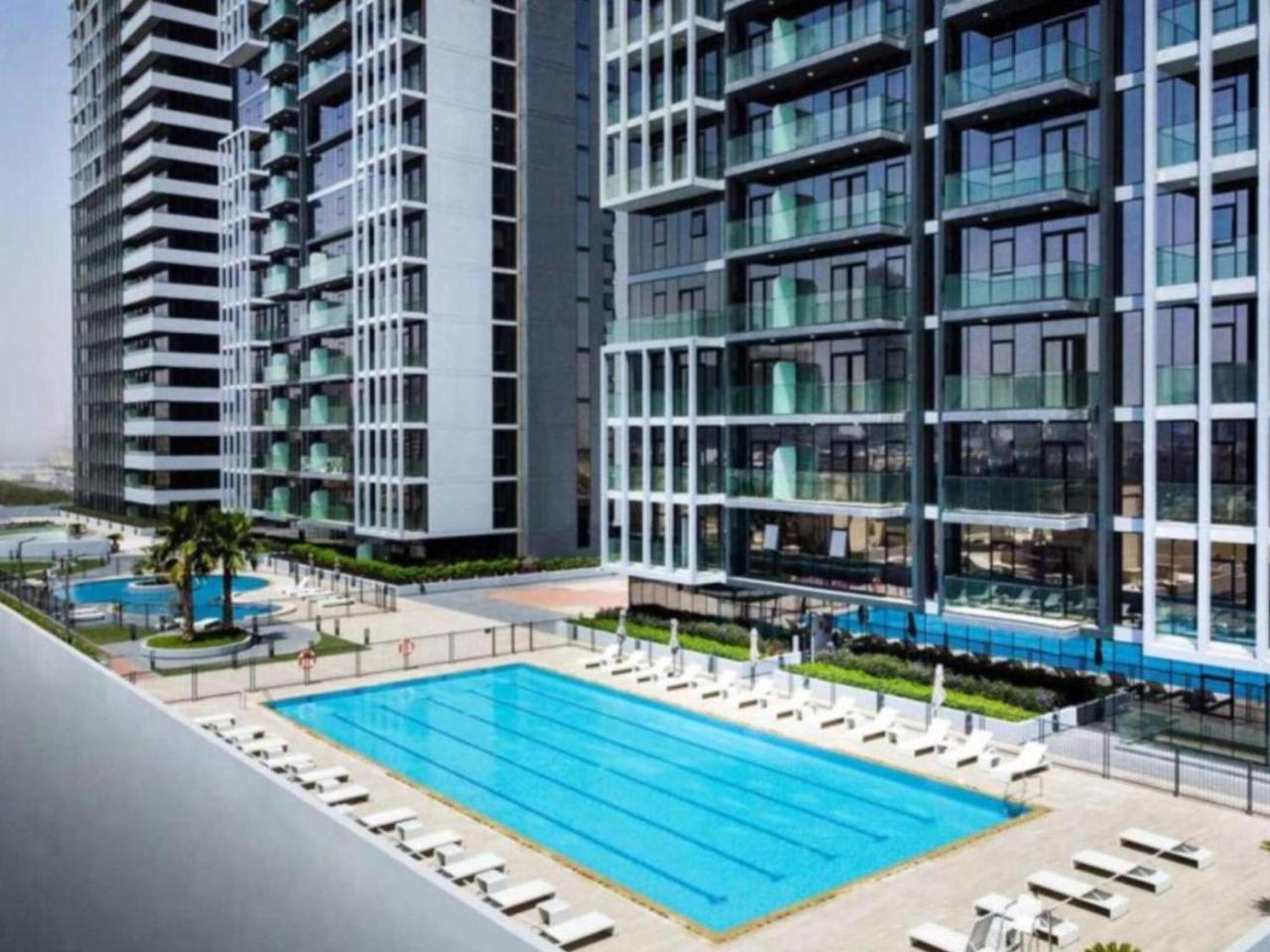 Stylish Living In The Heart Of Jvc *